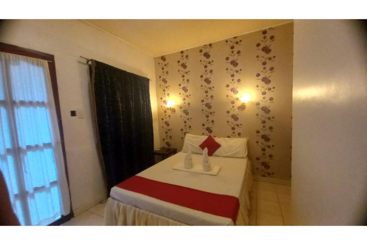 Oyo 934 Bea'S Garden Inn Tiniguiban Exterior photo